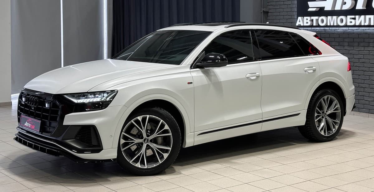 Audi Q8 - 2